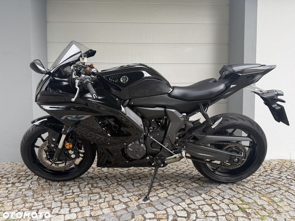 Yamaha R7 - 3