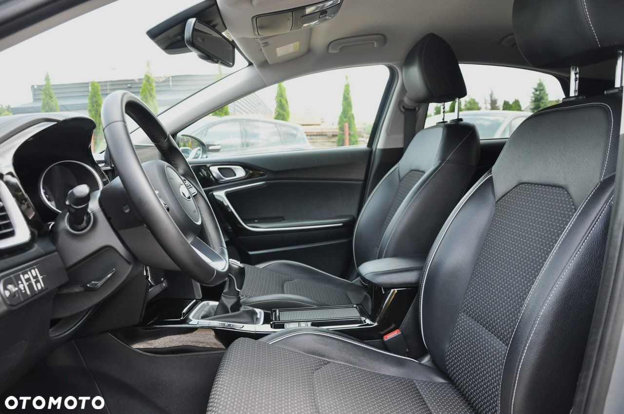 Kia XCeed 1.0 T-GDI L Business Line - 13