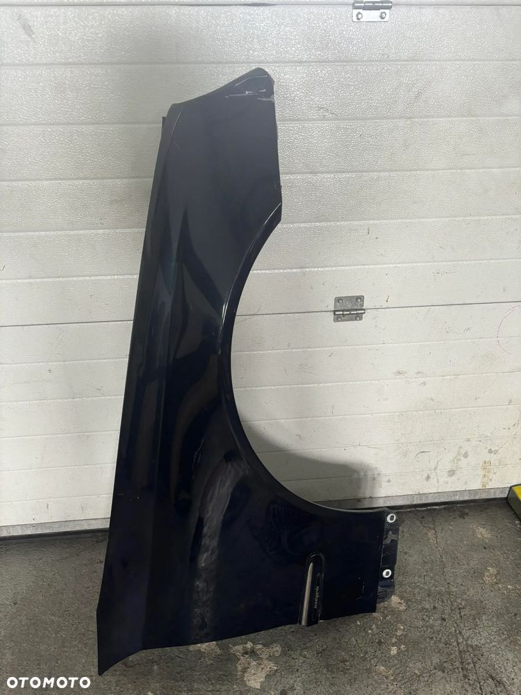 MERCEDES CLK W209 BLOTNIK PRAWY PRZEDNI - 1