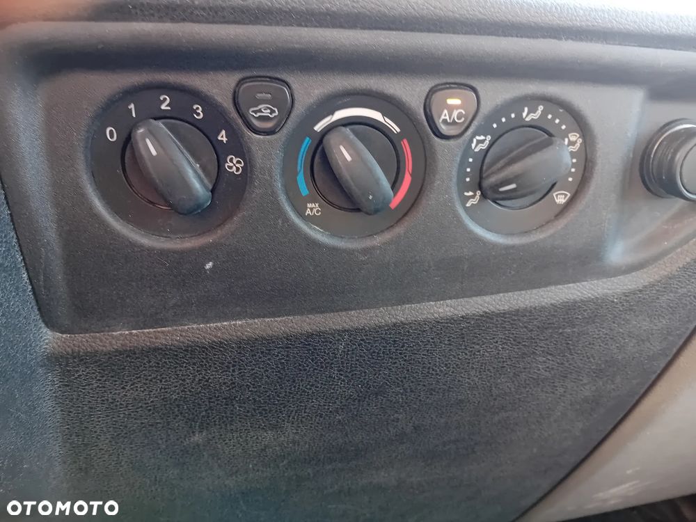 Ford Transit - 21