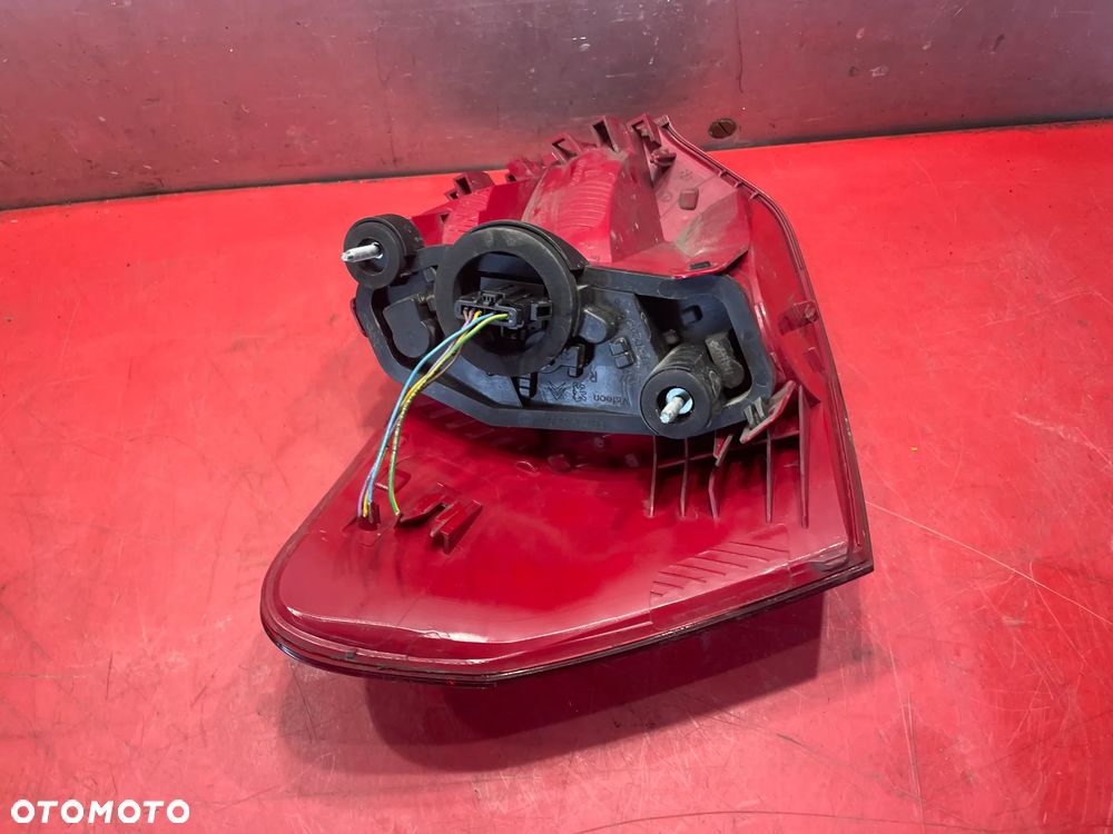 Lampa prawy tył CITROEN C5 - 5