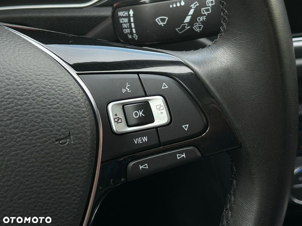 Volkswagen T-Roc 1.5 TSI ACT Premium DSG - 24