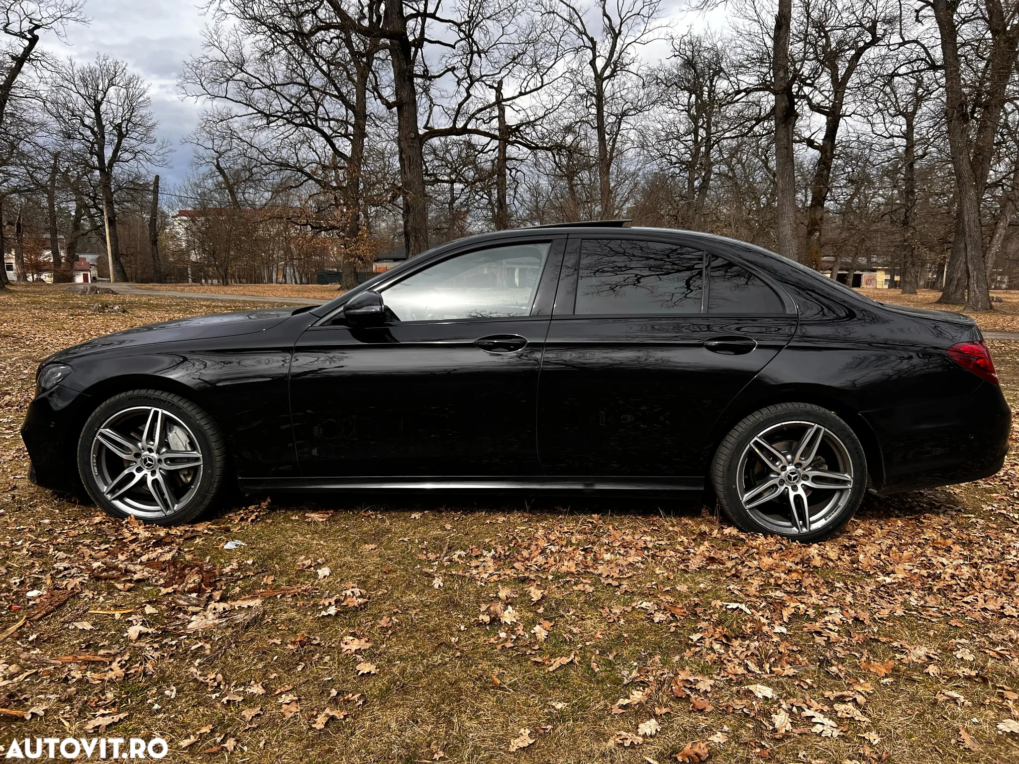 Mercedes-Benz E 220 d T 9G-TRONIC AMG Line - 16