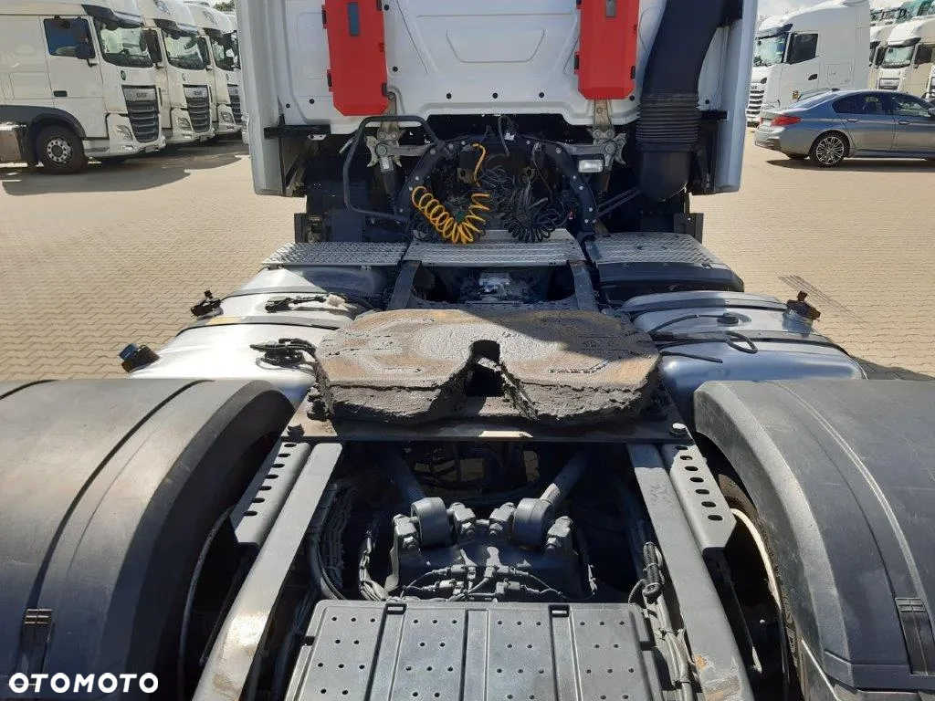 Mercedes-Benz ACTROS (30328) - 8