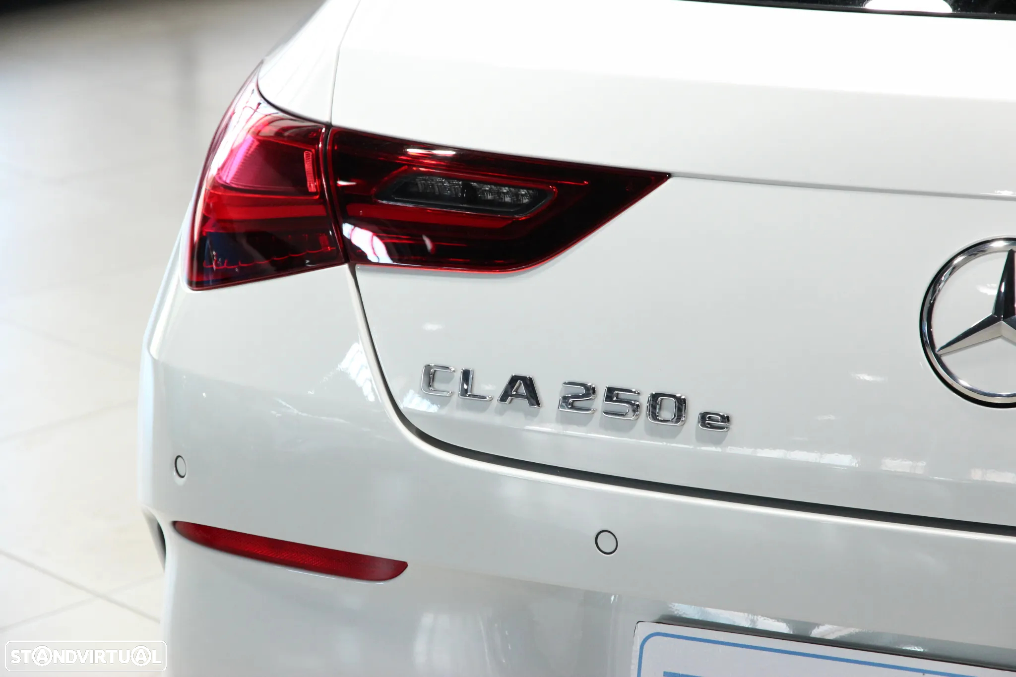 Mercedes-Benz CLA 250 e Shooting Brake AMG Line - 5