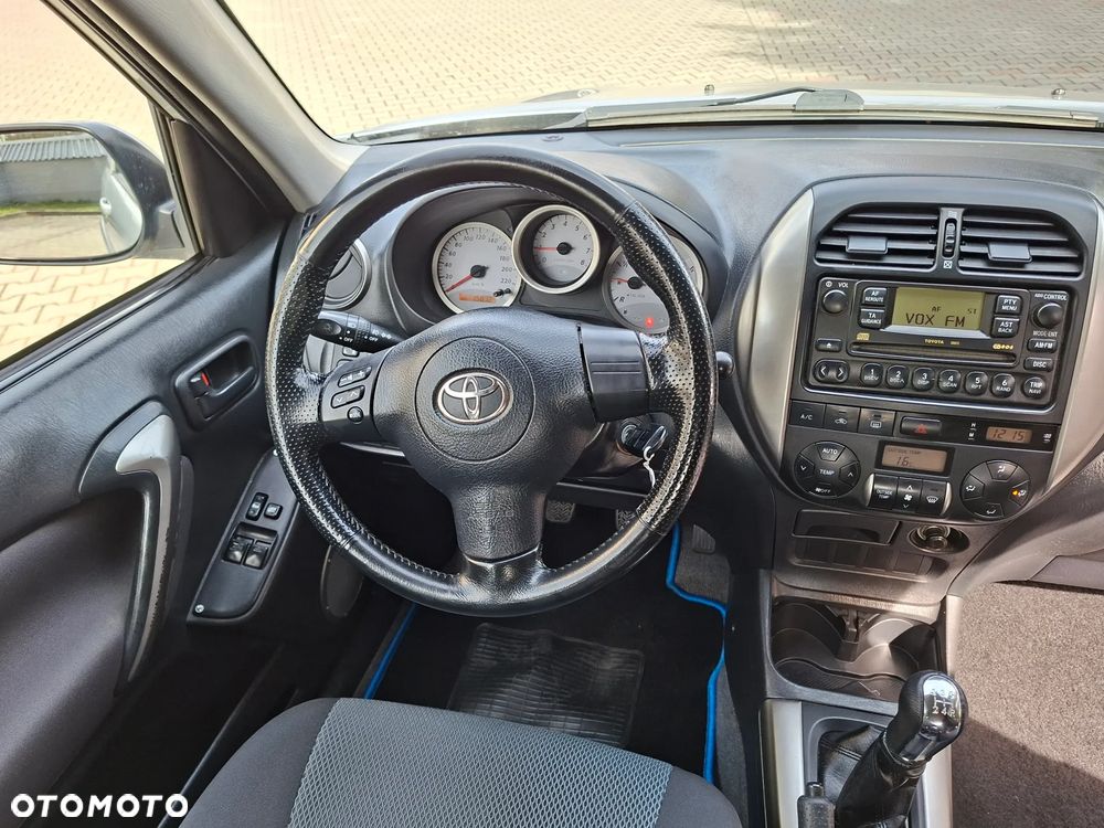 Toyota RAV4 4x4 Edition - 22