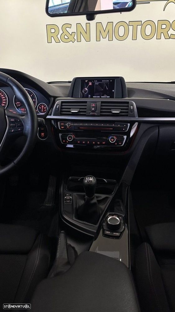 BMW 318 d Line Sport - 8