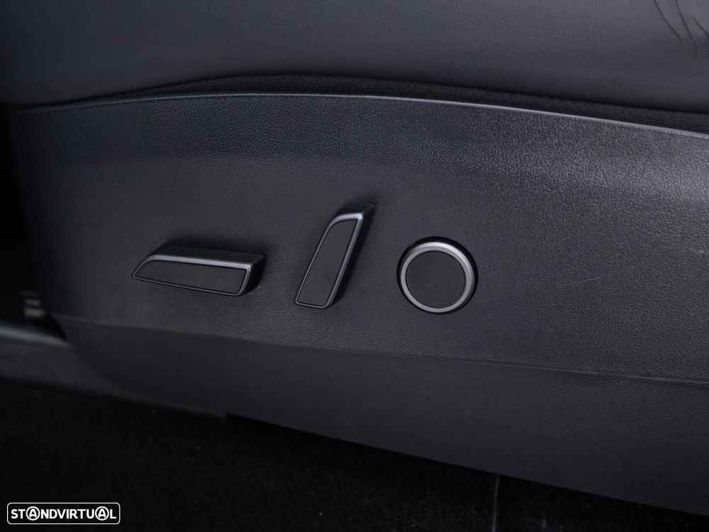 Tesla Model Y RWD - 19