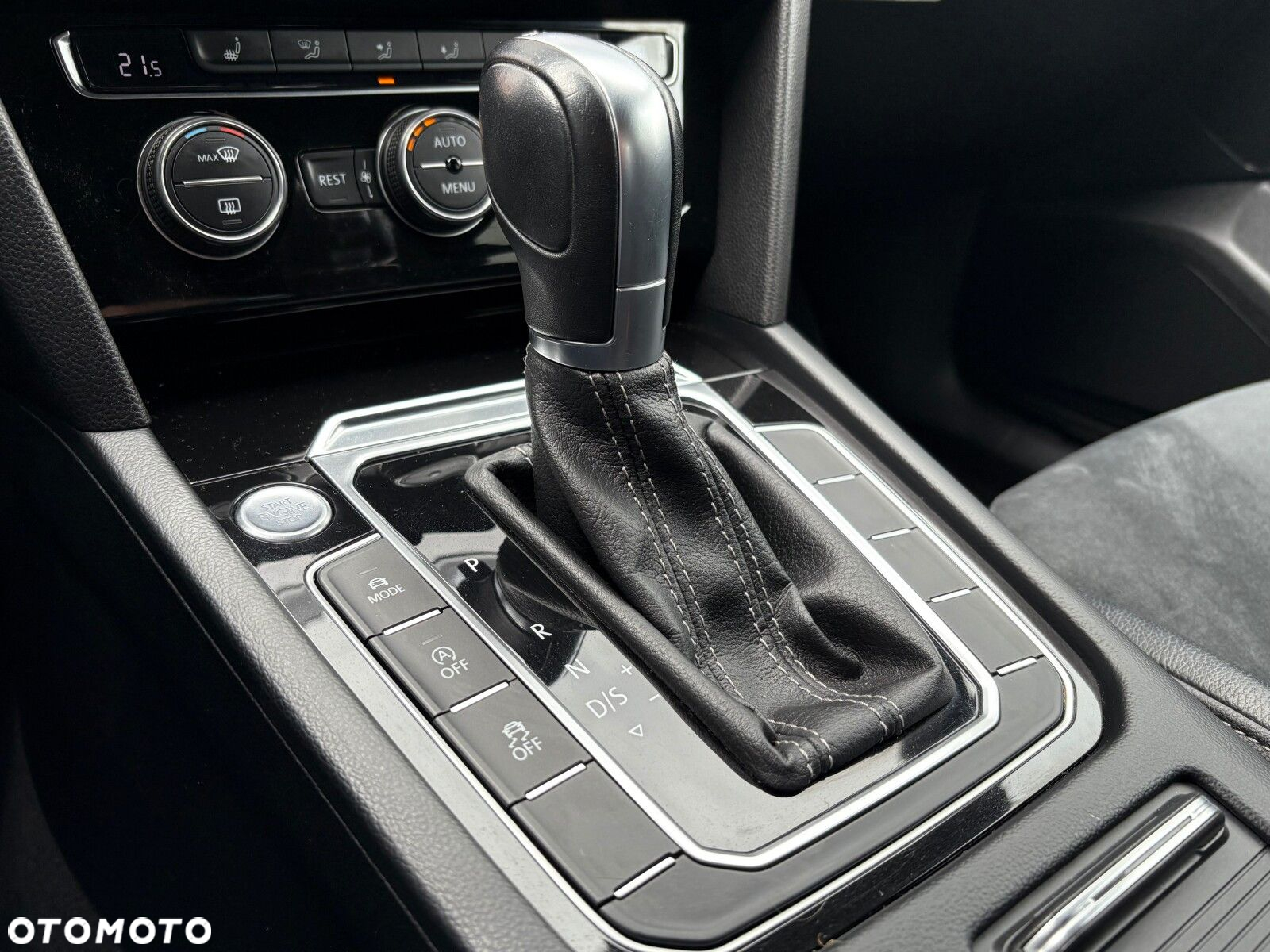 Volkswagen Arteon 2.0 TSI R-Line DSG - 29