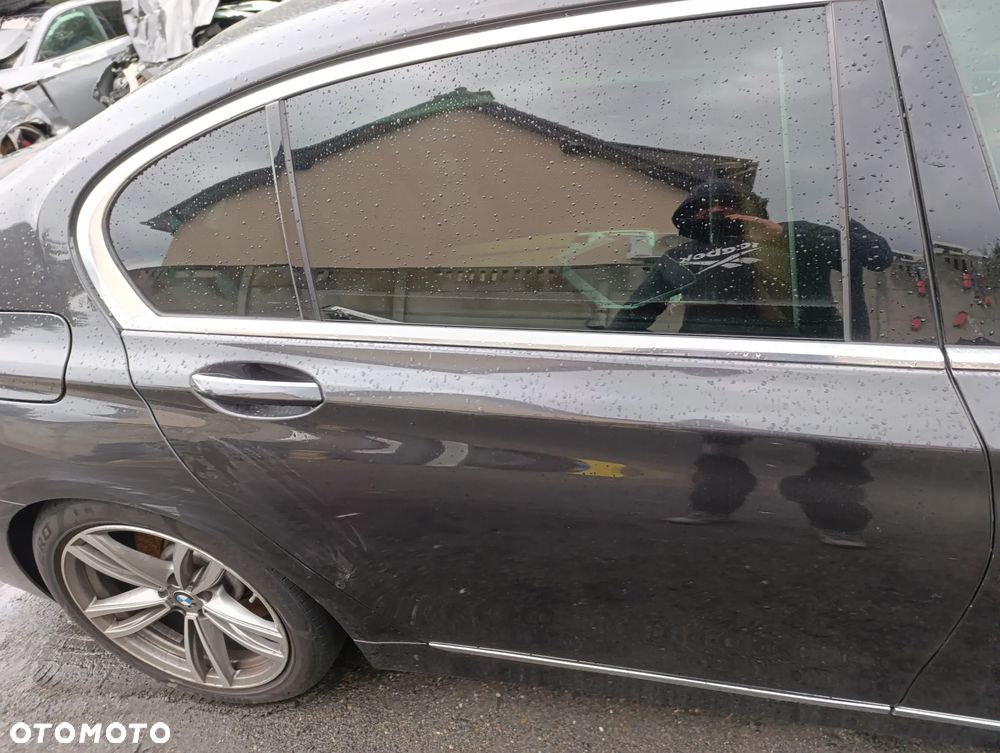 BMW Seria 7 750Li xDrive - 12