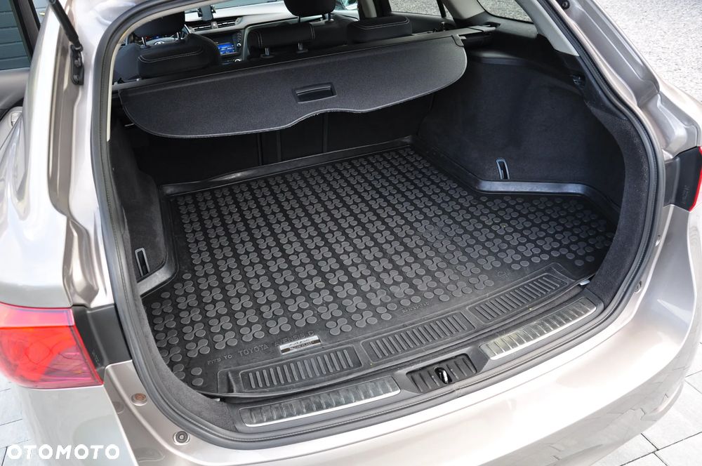 Toyota Avensis Touring Sports 1.8 Edition S+ - 23