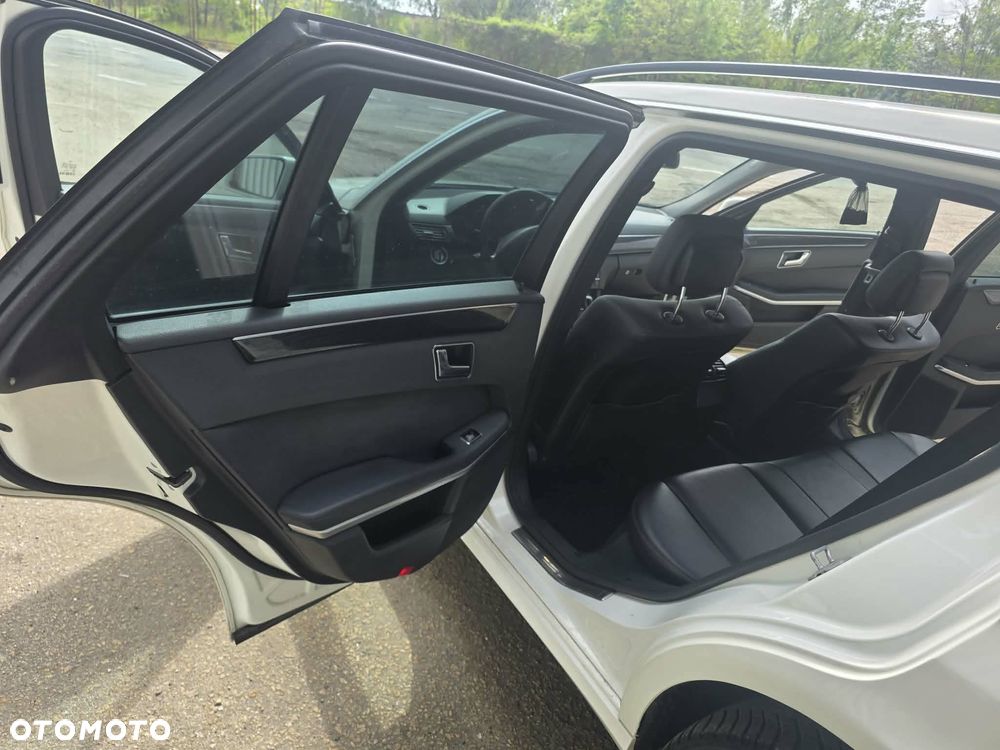 Mercedes-Benz Klasa E 220 CDI DPF BlueEFFICIENCY Automatik - 9