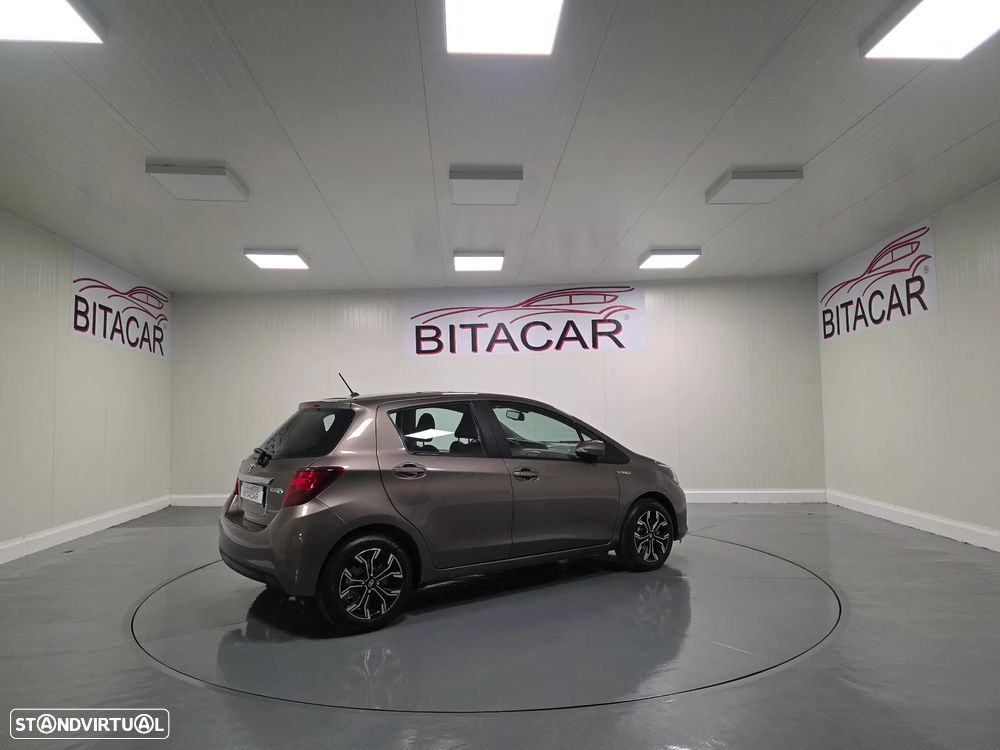 Toyota Yaris 1.5 HSD Comfort+P.Style - 19