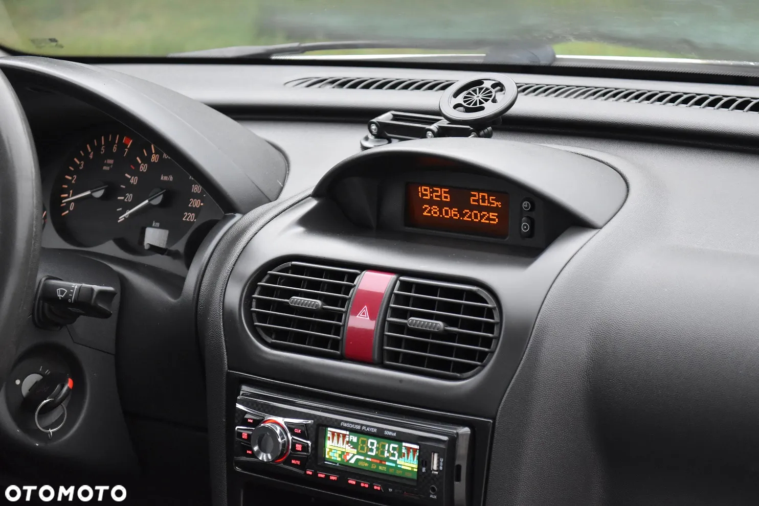Opel Corsa 1.2 16V Cosmo - 13