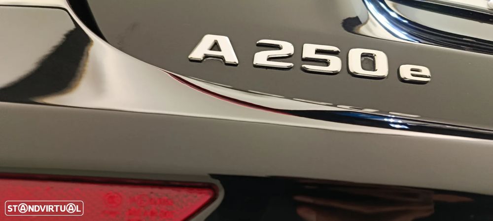 Mercedes-Benz A 250 e - 31