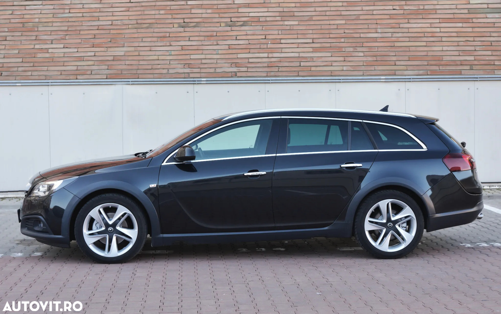 Opel Insignia 2.0 CDTI Sports Tourer 4x4 Automatik - 22
