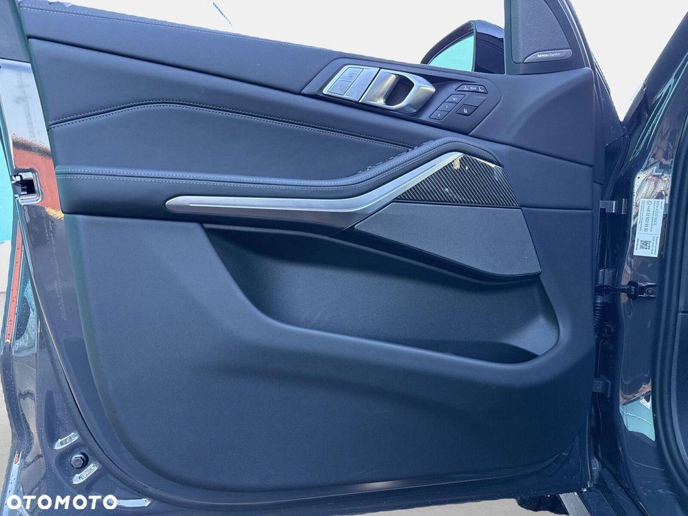 BMW X7 - 12