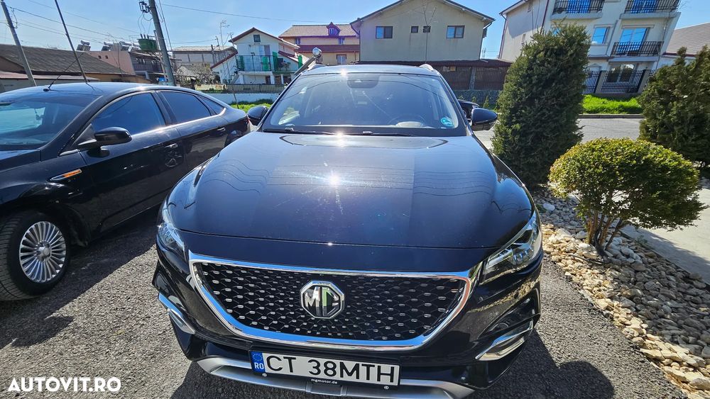 MG EHS Luxury - 2