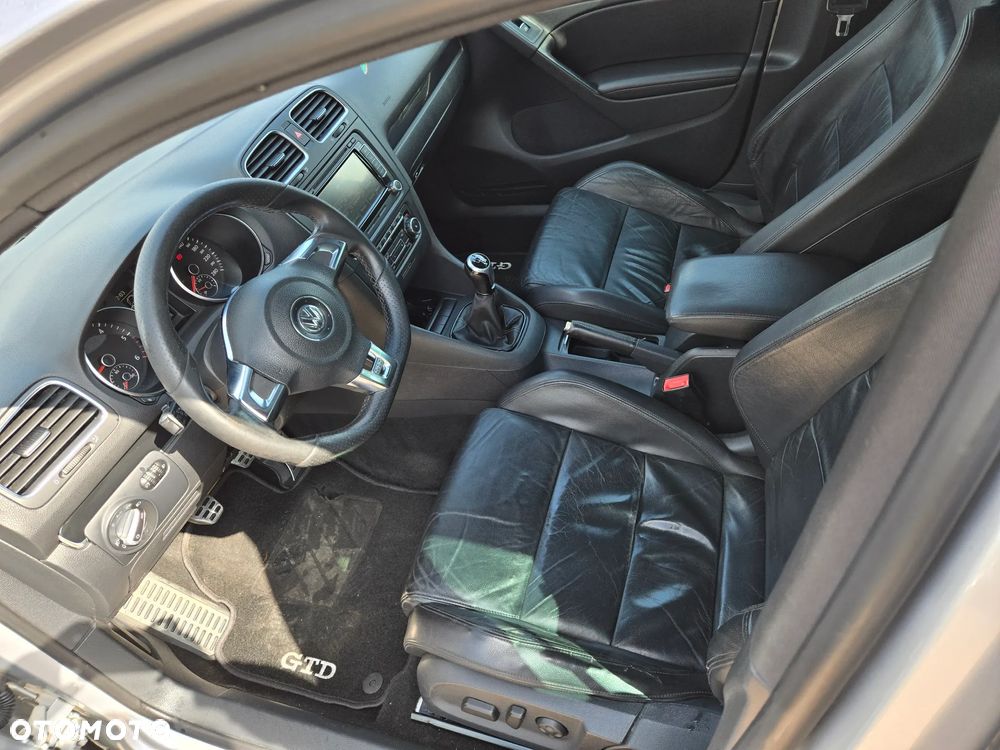 Volkswagen Golf 2.0 TDI DPF GTD - 17