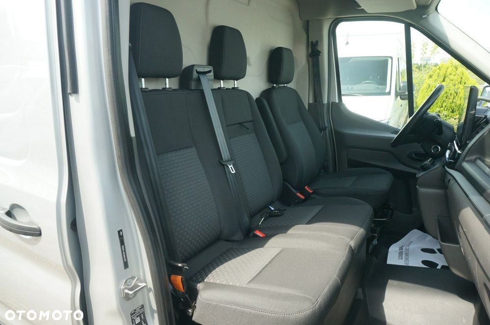 Ford Transit - 22