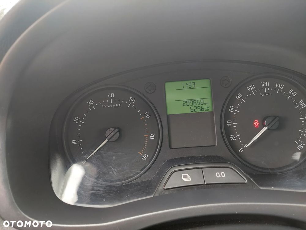 Skoda Fabia 1.2 TSI Active Plus - 15