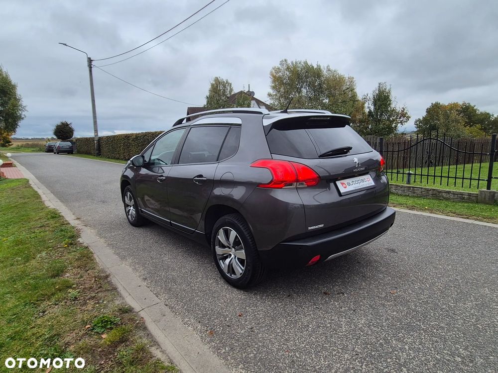 Peugeot 2008 - 17