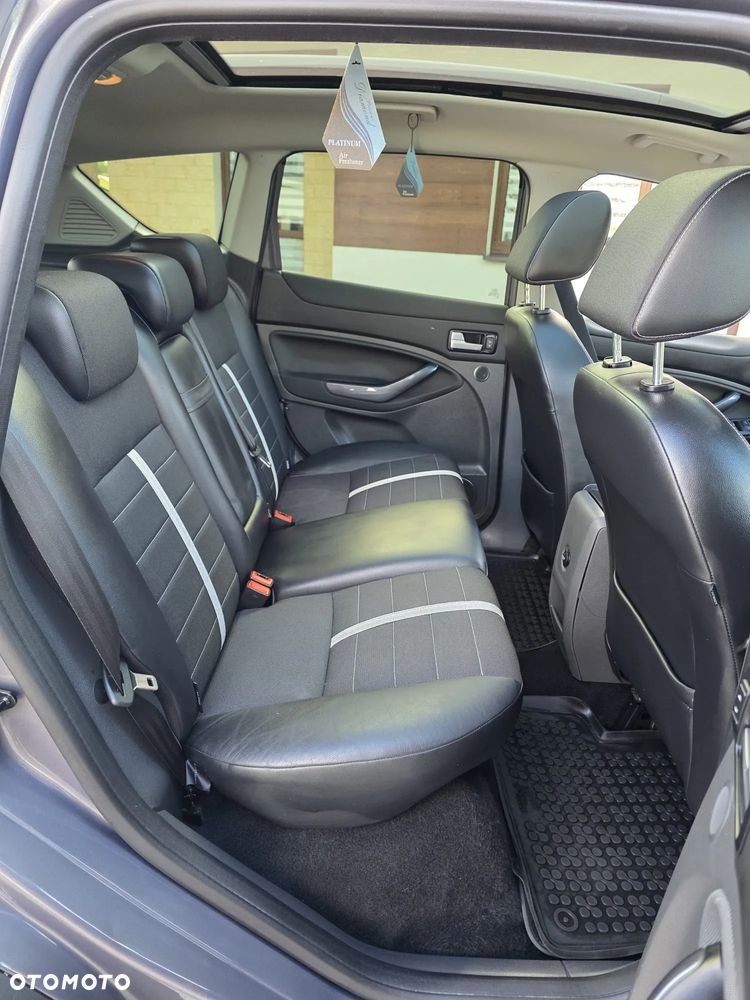 Ford Kuga 2.0 TDCi 4WD Titanium - 17