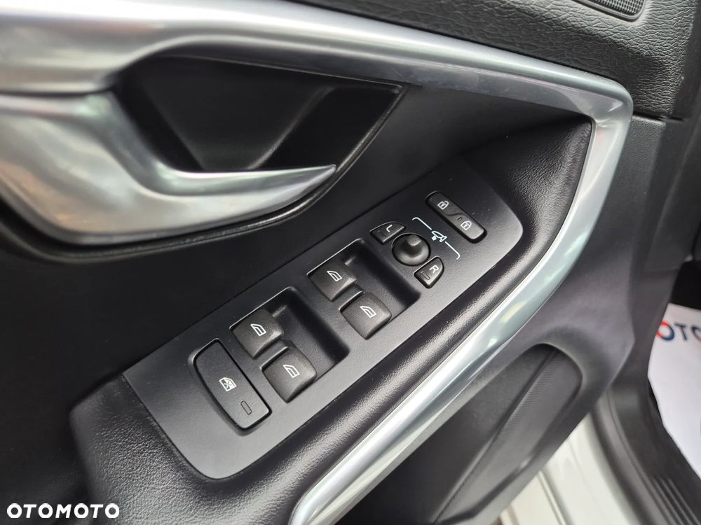 Volvo V40 D2 RDesign - 34
