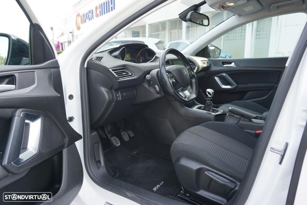Peugeot 308 SW 1.5 BlueHDi Style - 14