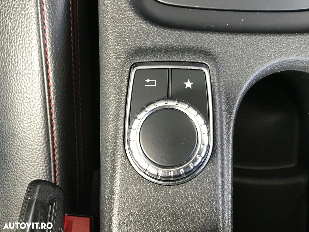 Mercedes-Benz GLA 200 (CDI) d 7G-DCT AMG Line - 37