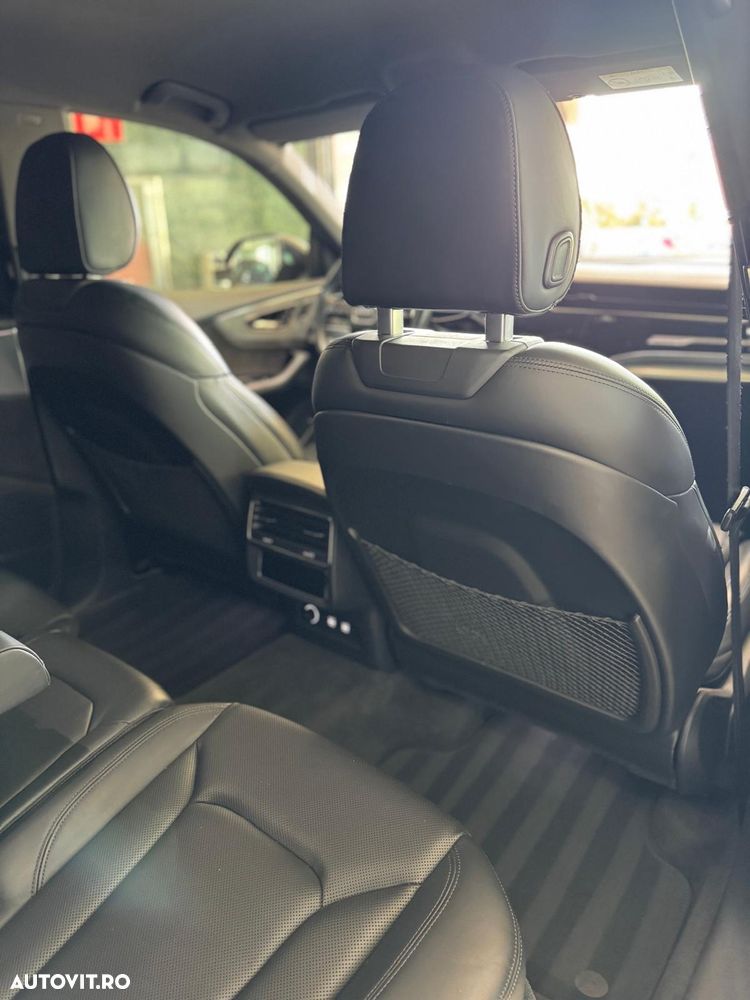 Audi Q8 3.0 55 TFSI quattro Tiptronic MHEV - 16
