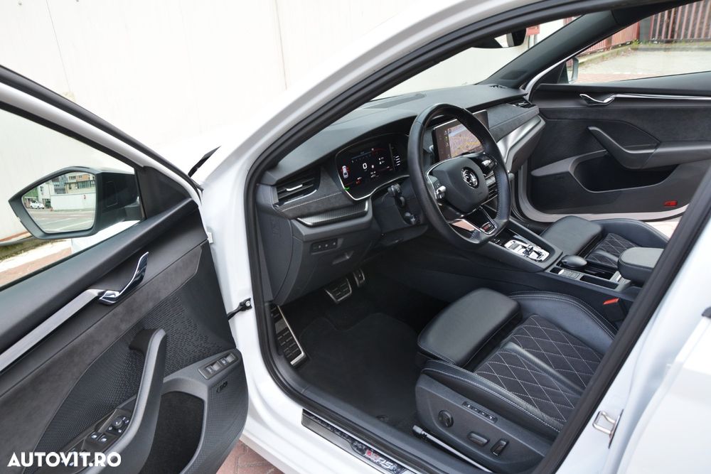 Skoda Octavia 1.4 TSI DSG Sportline - 24