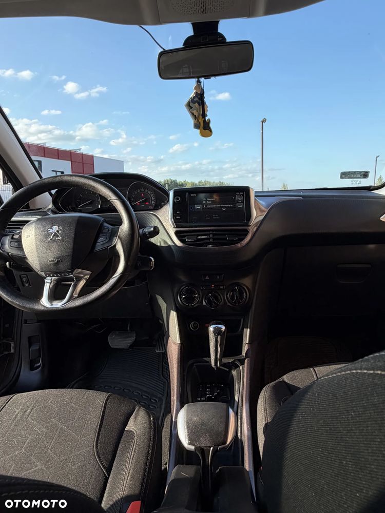 Peugeot 2008 120 VTI Automatik Active - 11