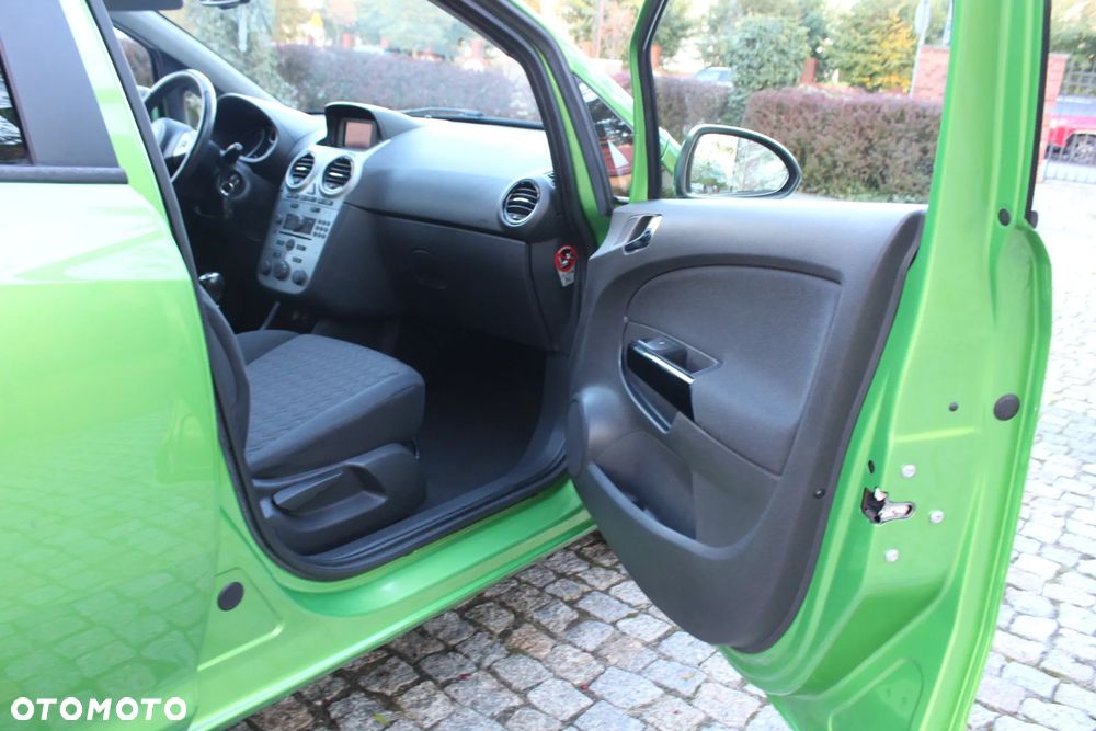 Opel Corsa - 17