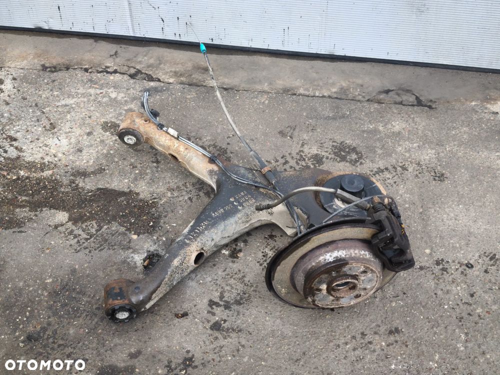 Wahacz tył lewy Mercedes Vito 639 a6393522404 Lift piasta zacisk - 1