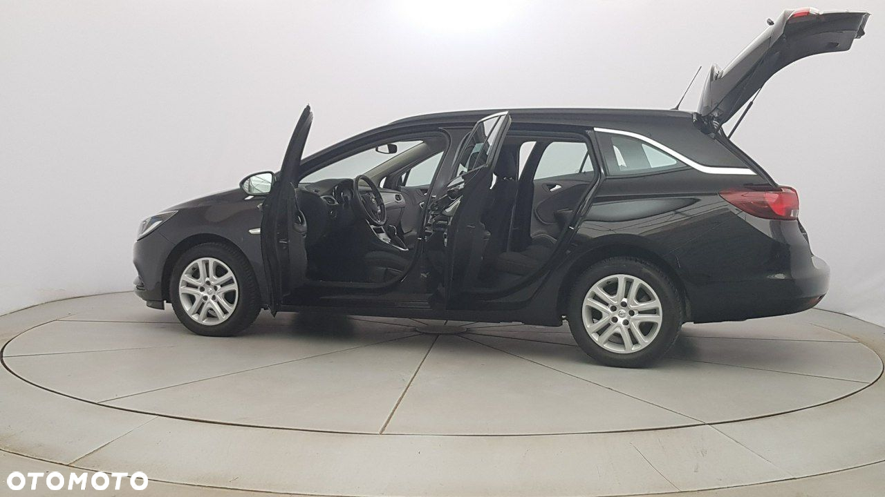 Opel Astra - 11