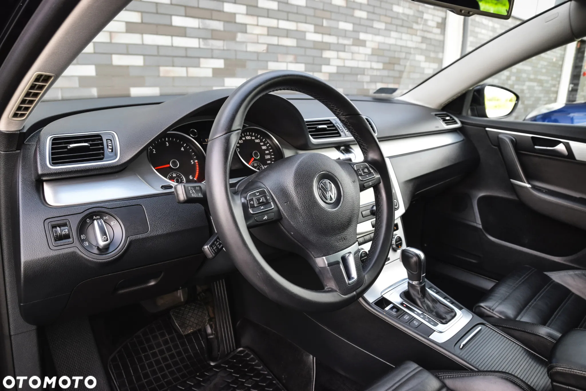 Volkswagen Passat 2.0 TDI Highline DSG - 19