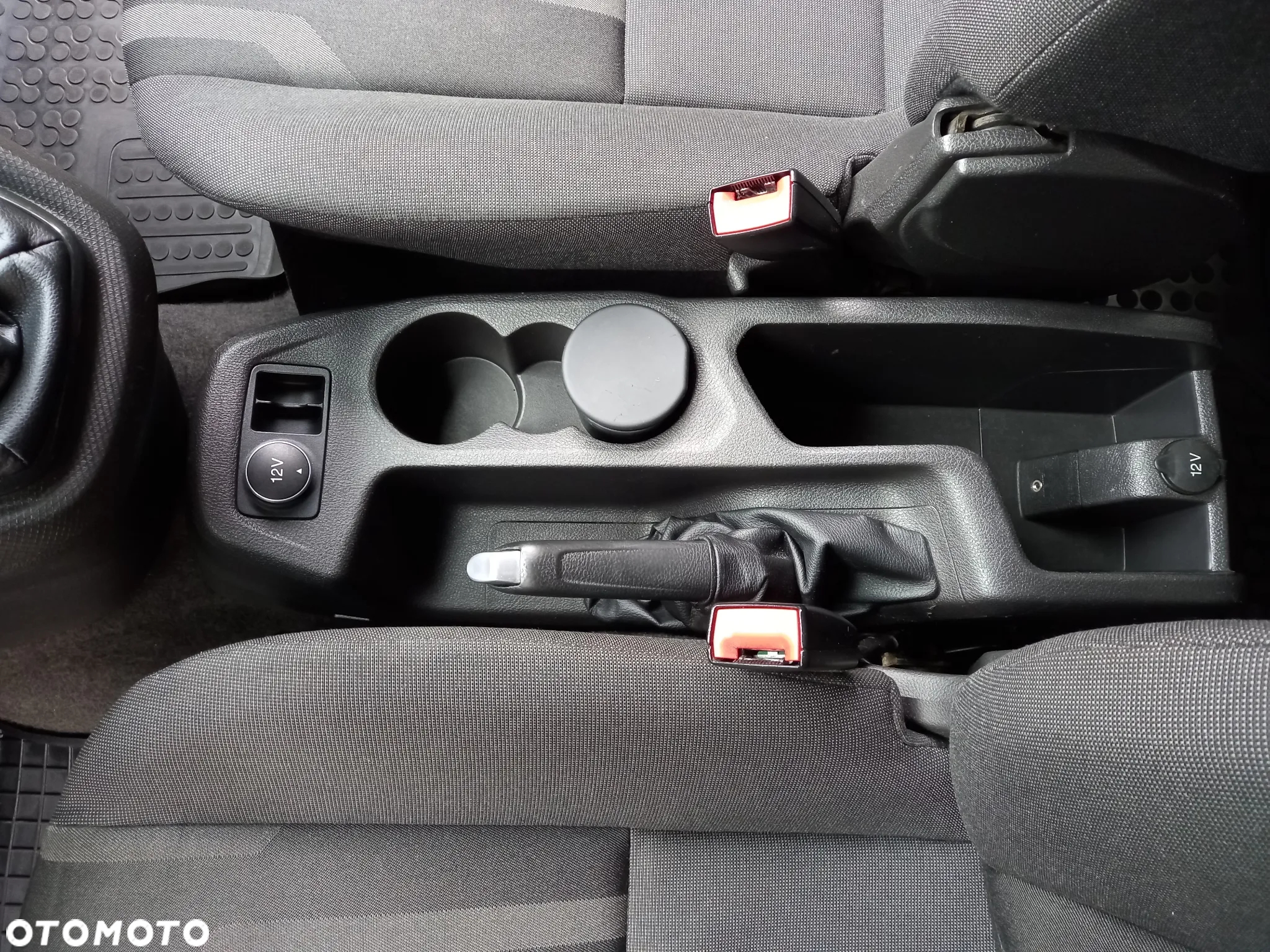 Ford Tourneo Connect Grand - 33