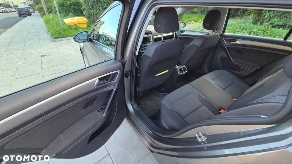 Volkswagen Golf 1.4 TSI BMT Comfortline - 12