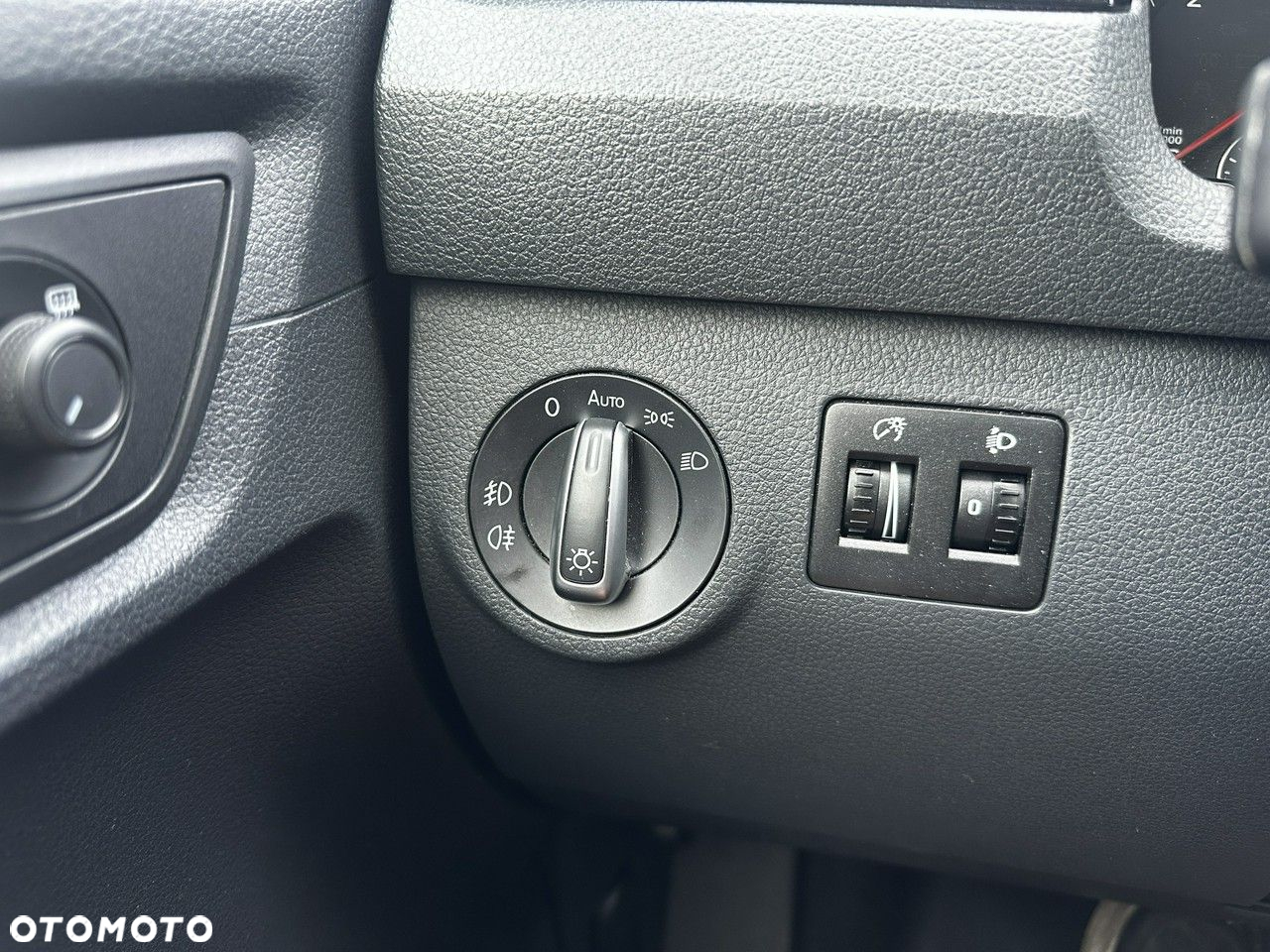 Volkswagen Caddy - 25