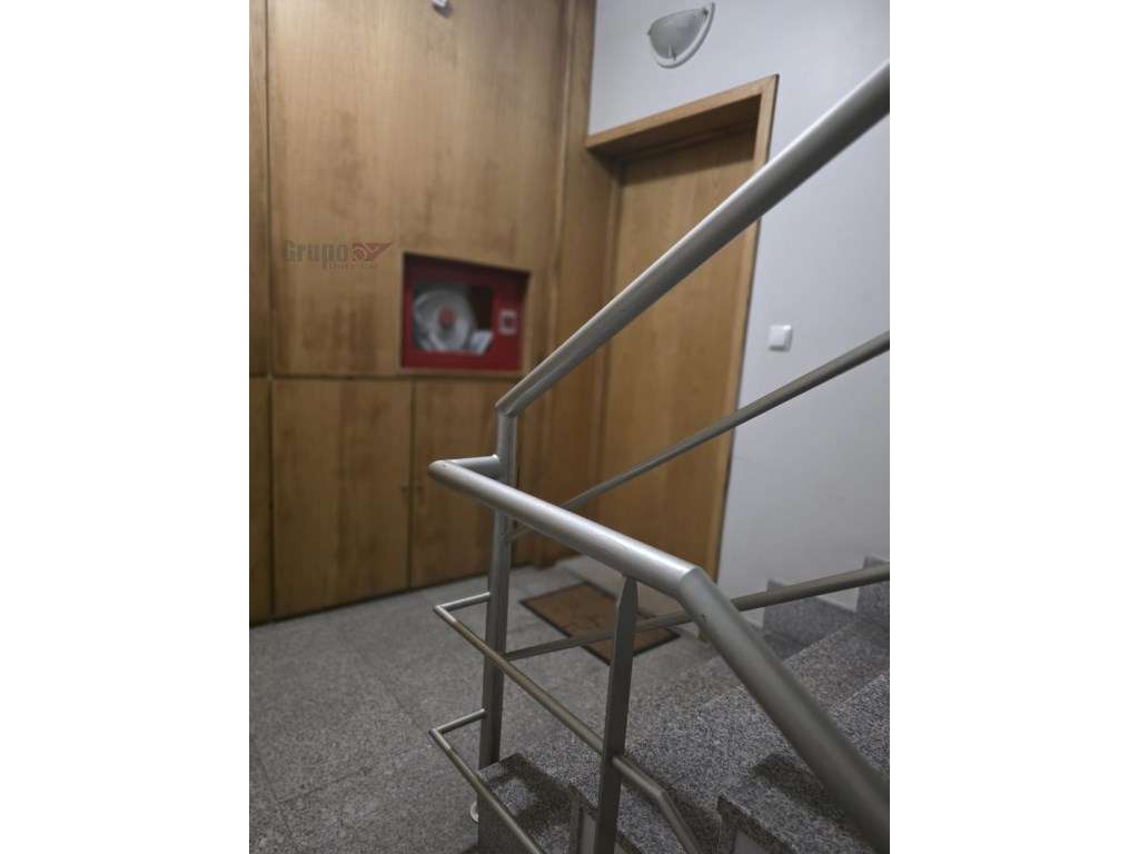 Oportunidade em Gandarela de Basto: Conforto e Funcionalidade num A... - Grande imagem: 3/33