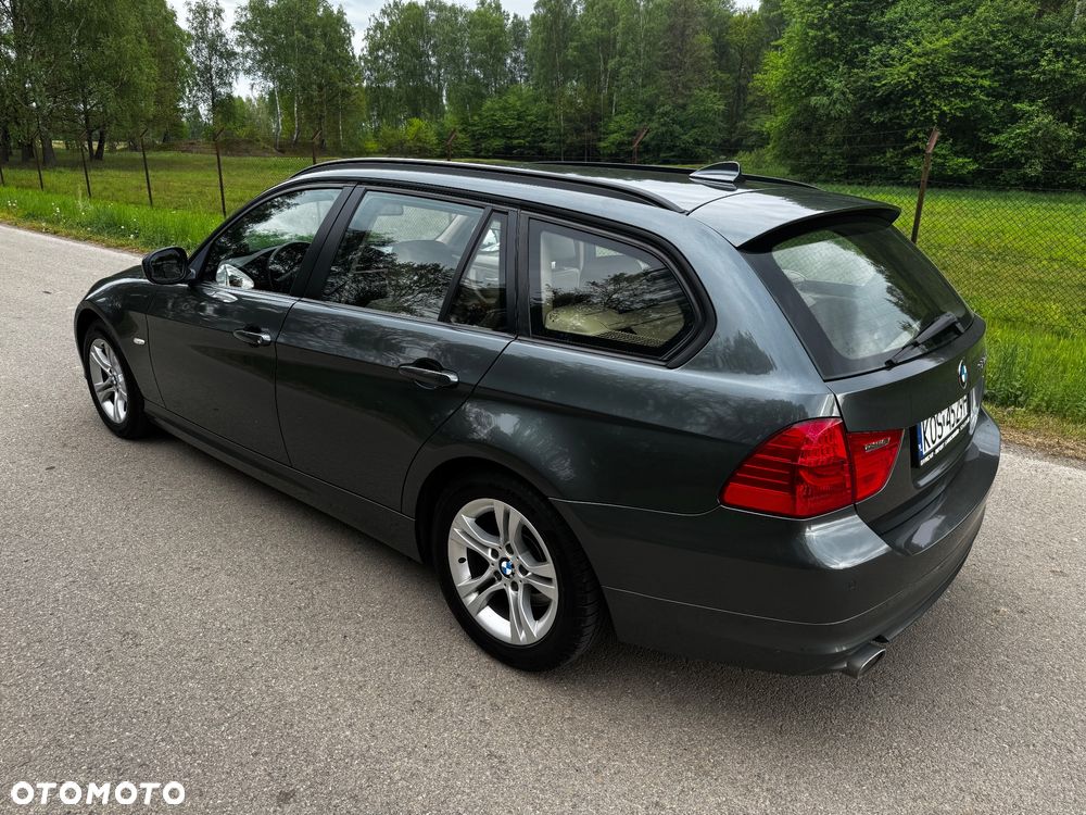 BMW Seria 3 320d DPF - 10