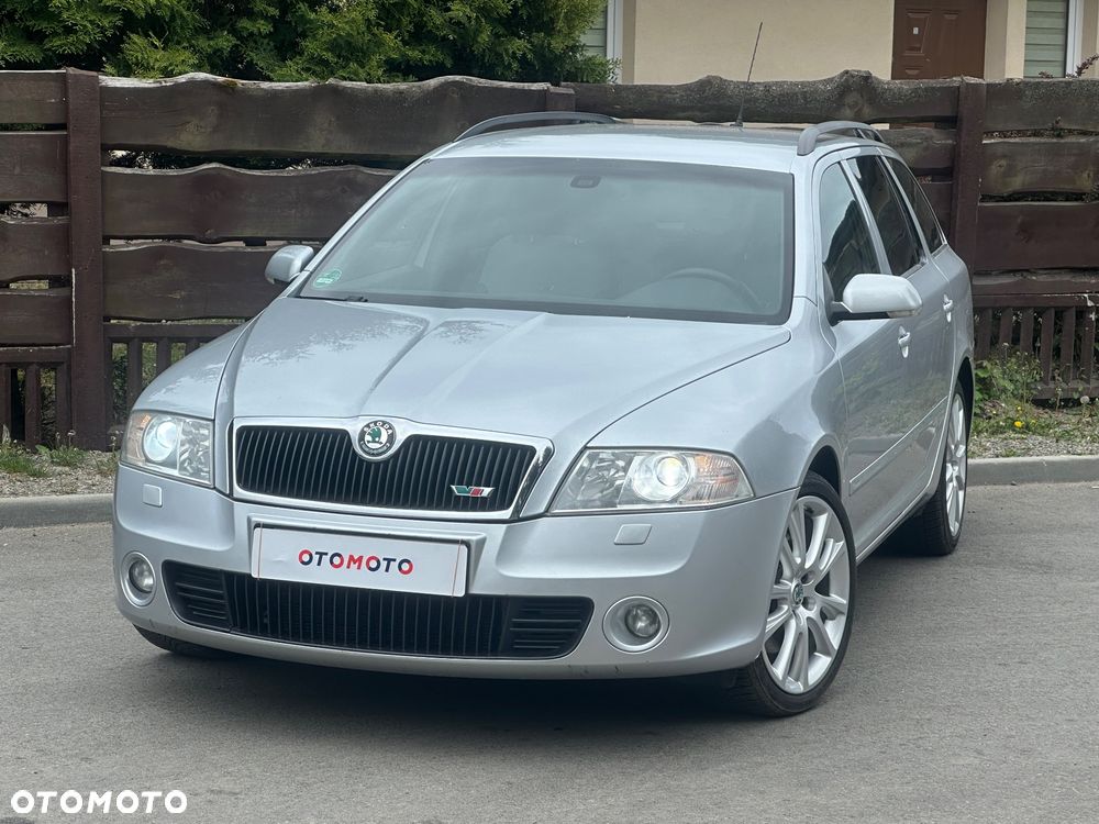 Skoda Octavia 2.0 TDI CR DPF RS - 18