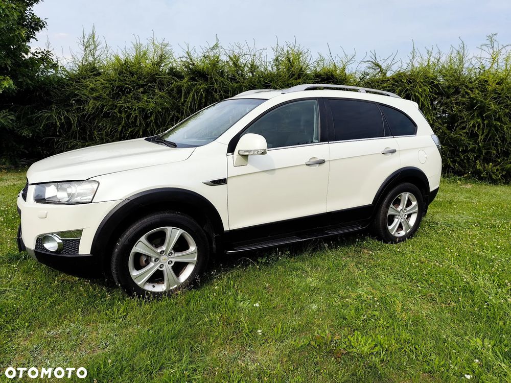 Chevrolet Captiva 2.2 D LTZ - 3