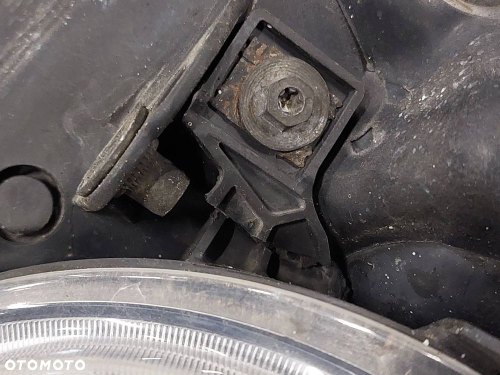 PAS PRZEDNI WZMOCNIENIE CZOŁOWE + CHŁODNICE + LAMPY POLO IV 1.4 B EU - 6