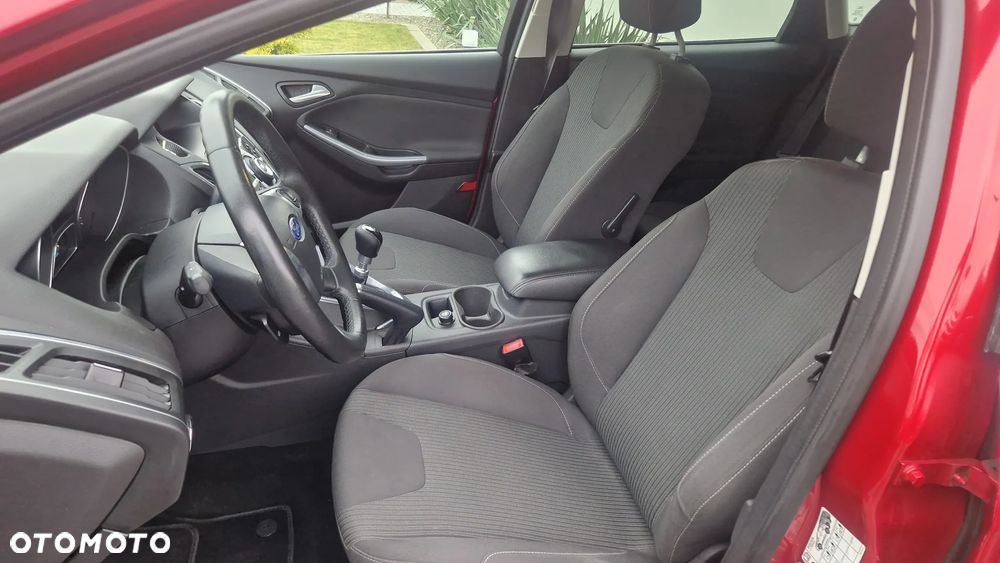 Ford Focus 1.6 TDCi DPF Titanium - 11