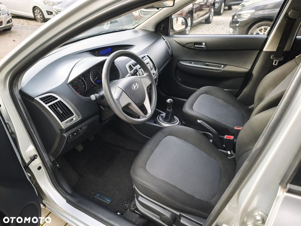 Hyundai i20 1.25 Comfort - 10