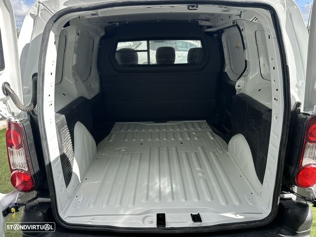 Citroën BERLINGO 3 LUGARES 100 CV - 9