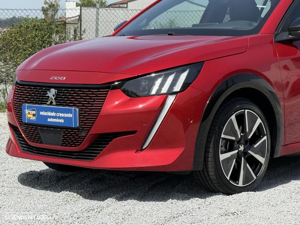 Peugeot e-208 GT - 4