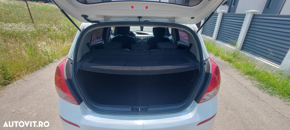 HYUNDAI i20 2012 — imagine 10